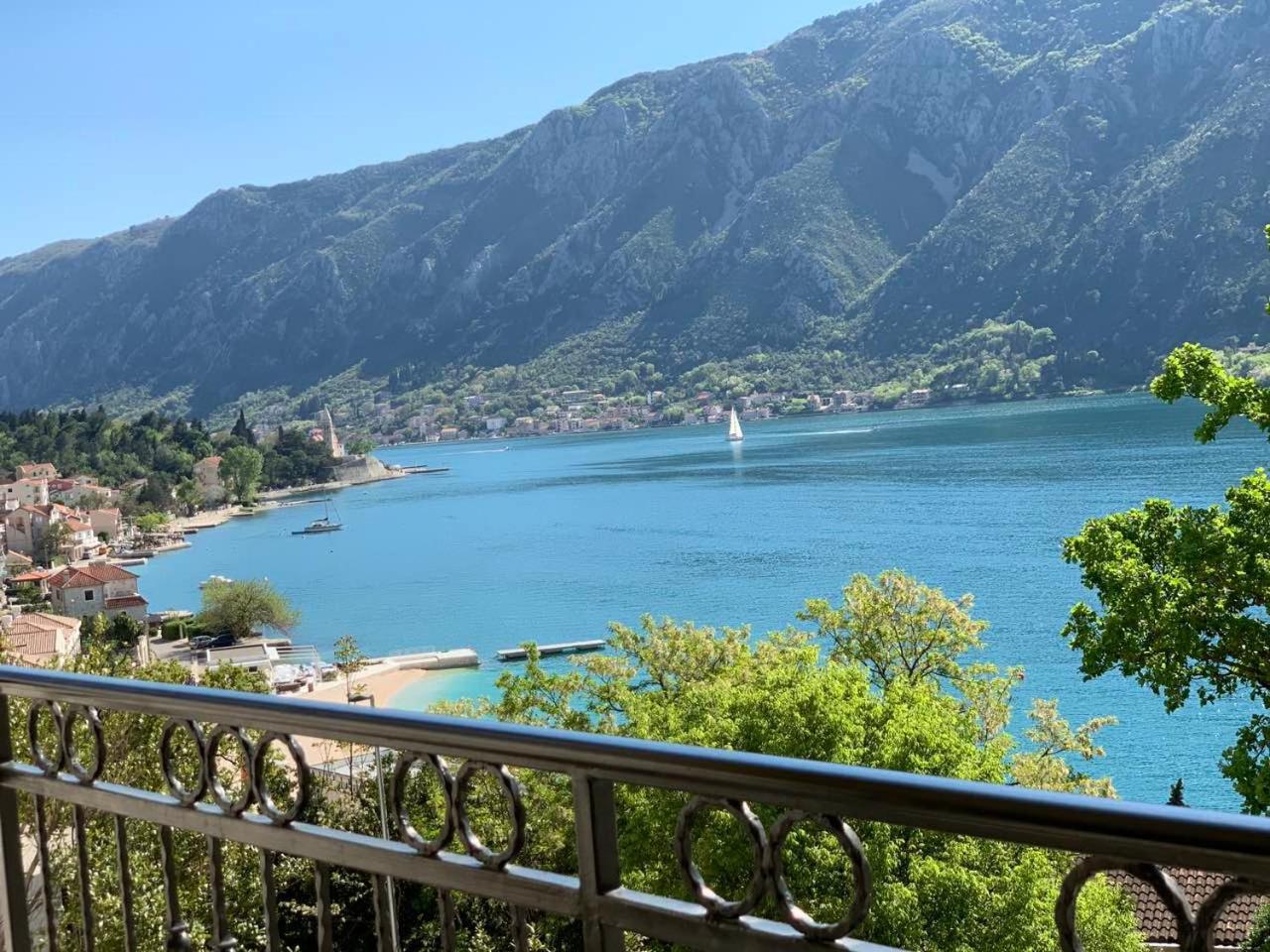 Absolute Apartman Kotor Eksteriør billede